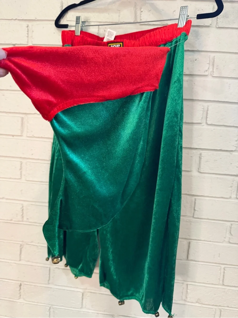 Joe Boxer Green Velvet Holiday Lounge Pants with Red Waistband and hat NWT